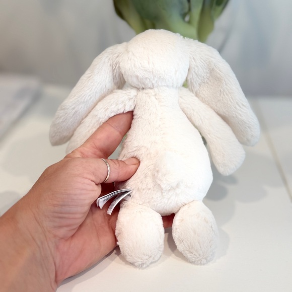 Jelly Cat Bashfull Bunny 8” white - Picture 4 of 7